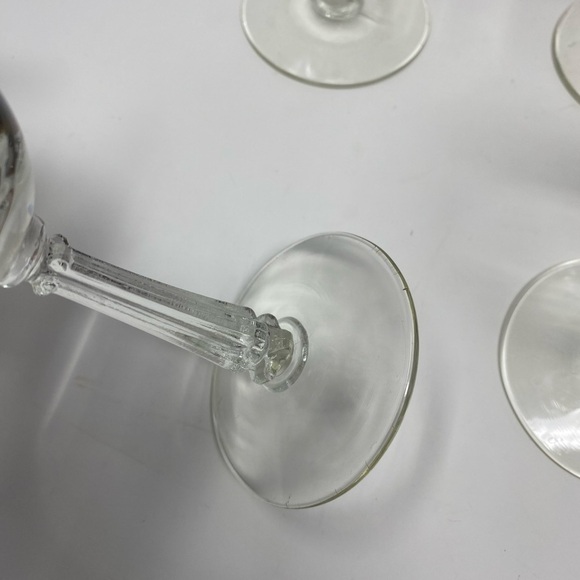 Set of 6 Vintage Wine Glasses - Picture 10 of 11